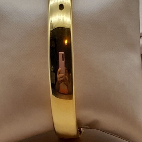18k YELLOW GOLD OVER BRONZE DIAMOND CUT BANGLE BRACELET SIZE 8 - Picture 4 of 9